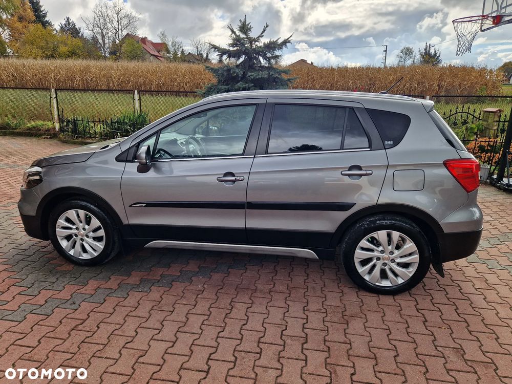 Suzuki SX4 S-Cross 1.4 T Premium 4WD - 32