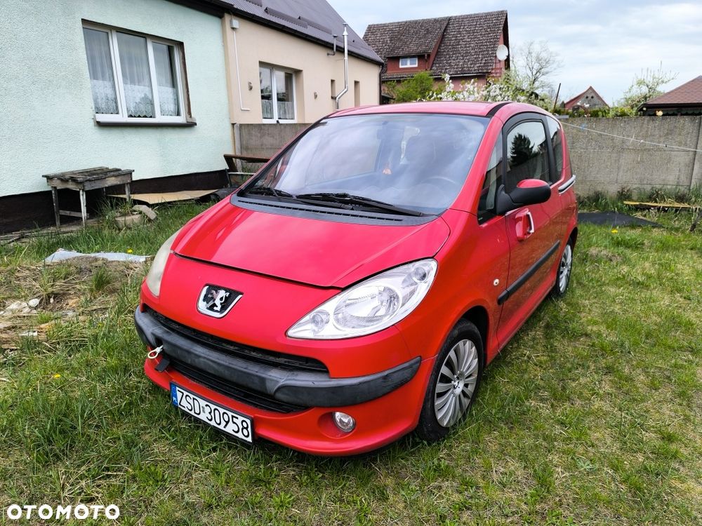 Peugeot 1007 - 1