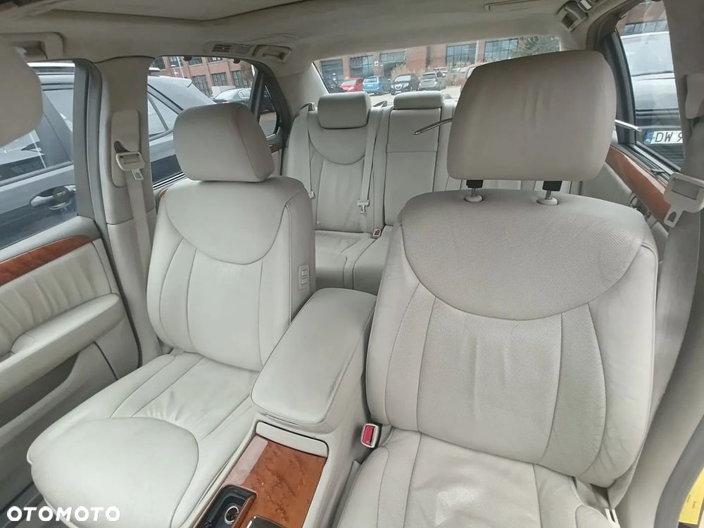 Lexus LS Comfort - 8
