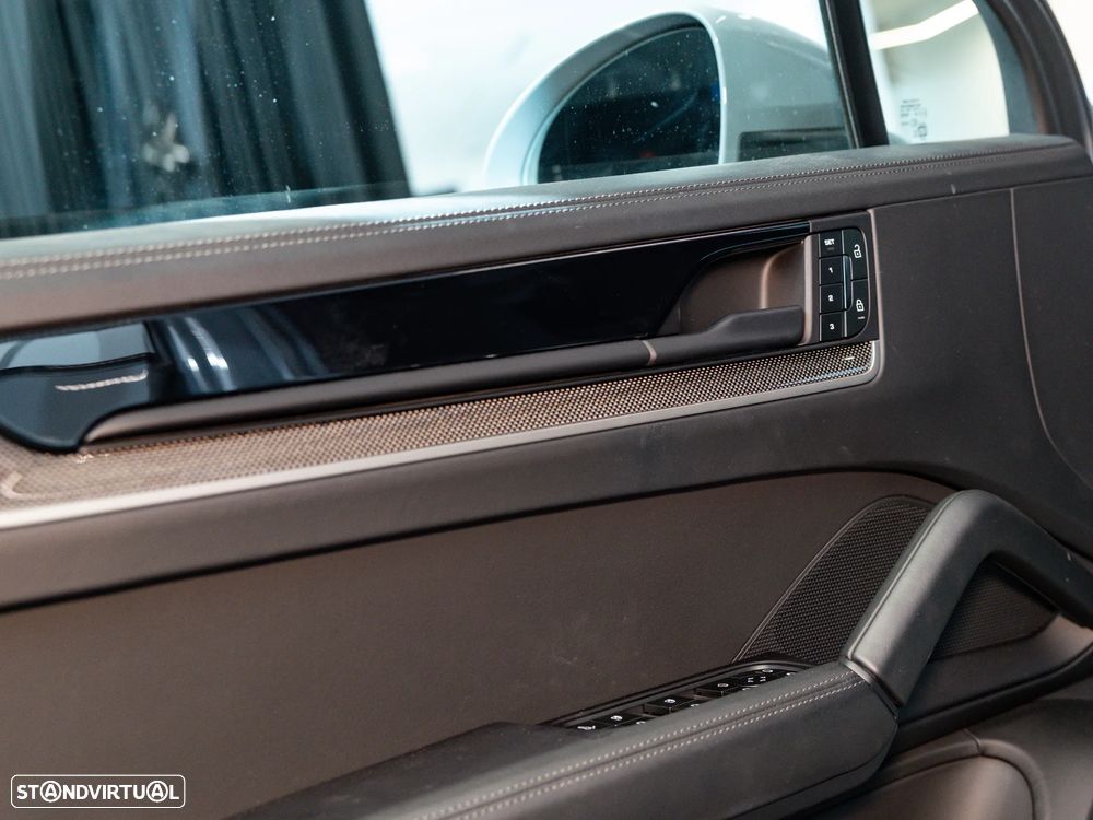 Porsche Cayenne S E-Hybrid - 15
