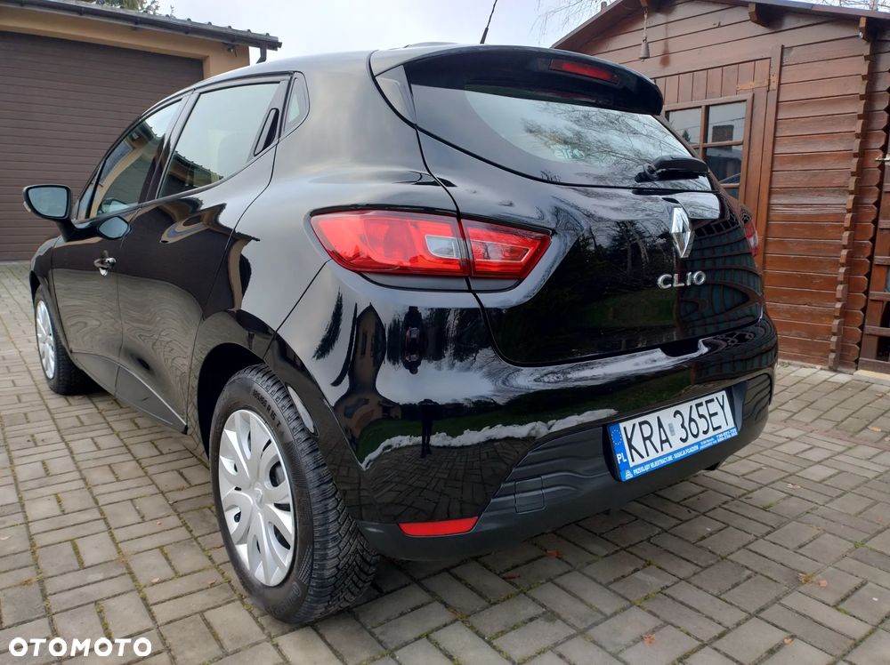 Renault Clio 1.2 16V 75 Experience - 8