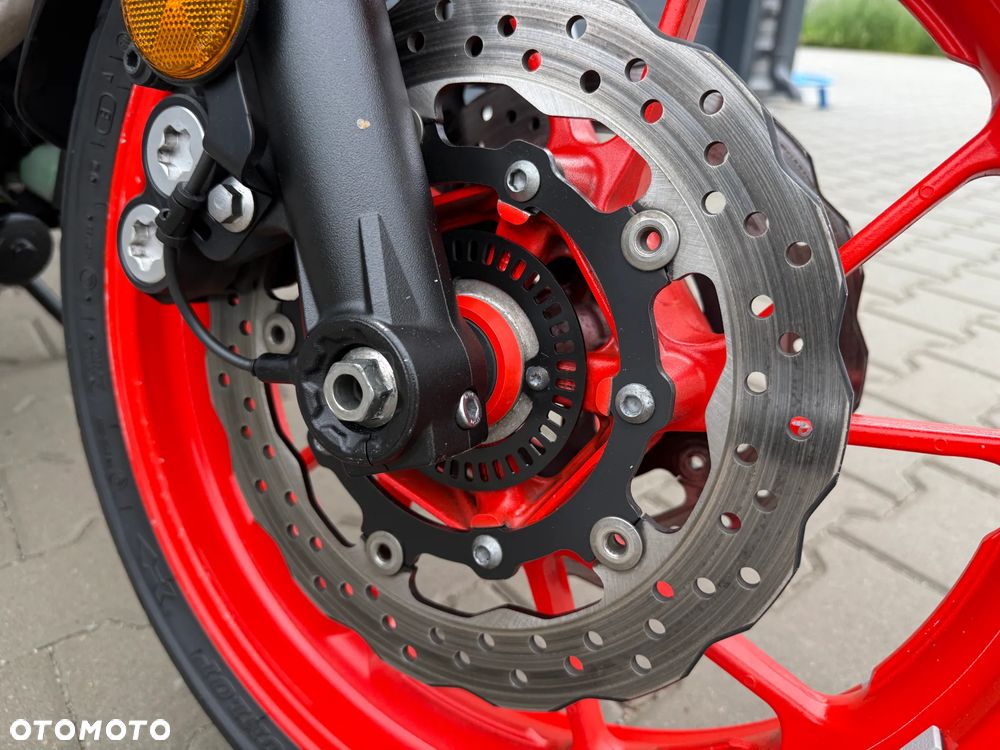 Yamaha MT - 17