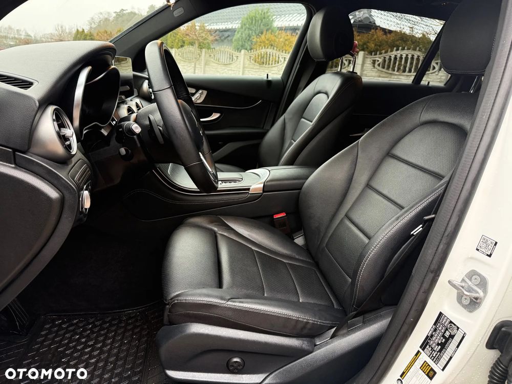 Mercedes-Benz GLC 300 4-Matic - 13