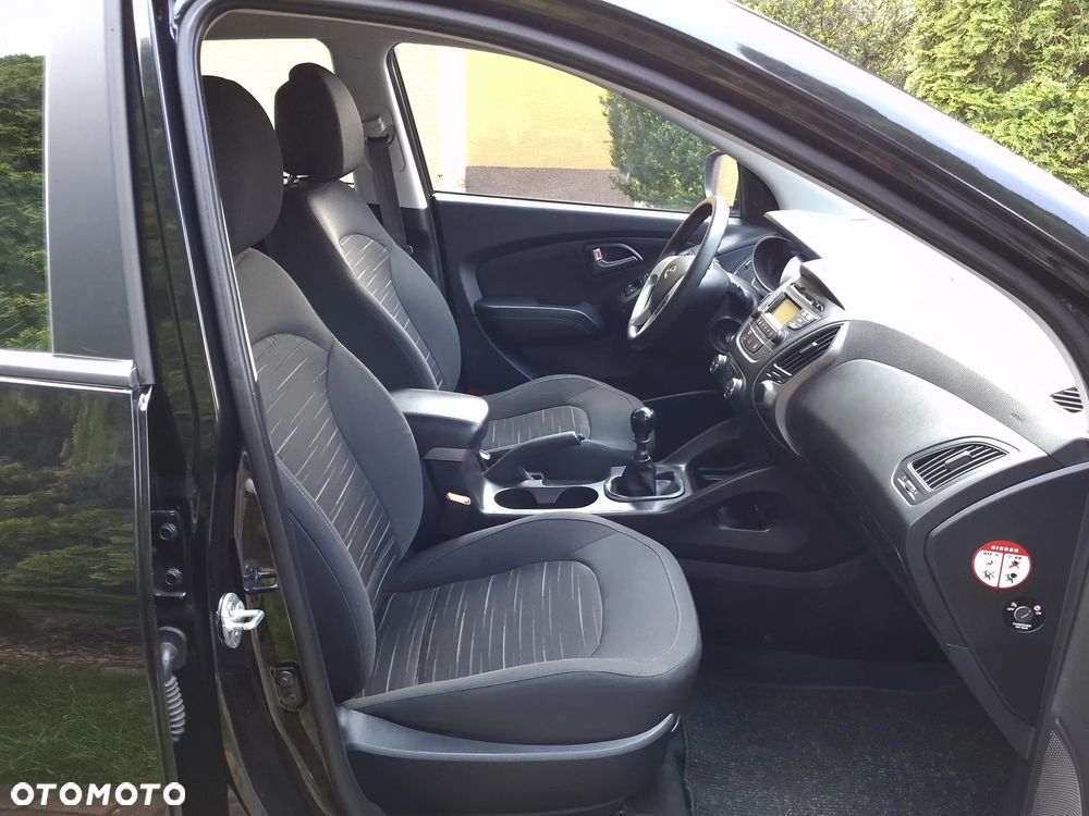 Hyundai ix35 blue 1.6 2WD Finale Gold - 8