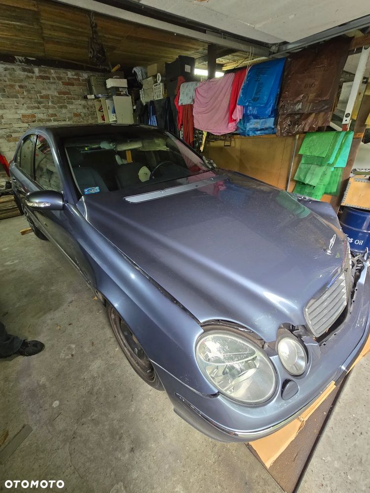 Mercedes-Benz Klasa E 270 CDI Elegance - 2