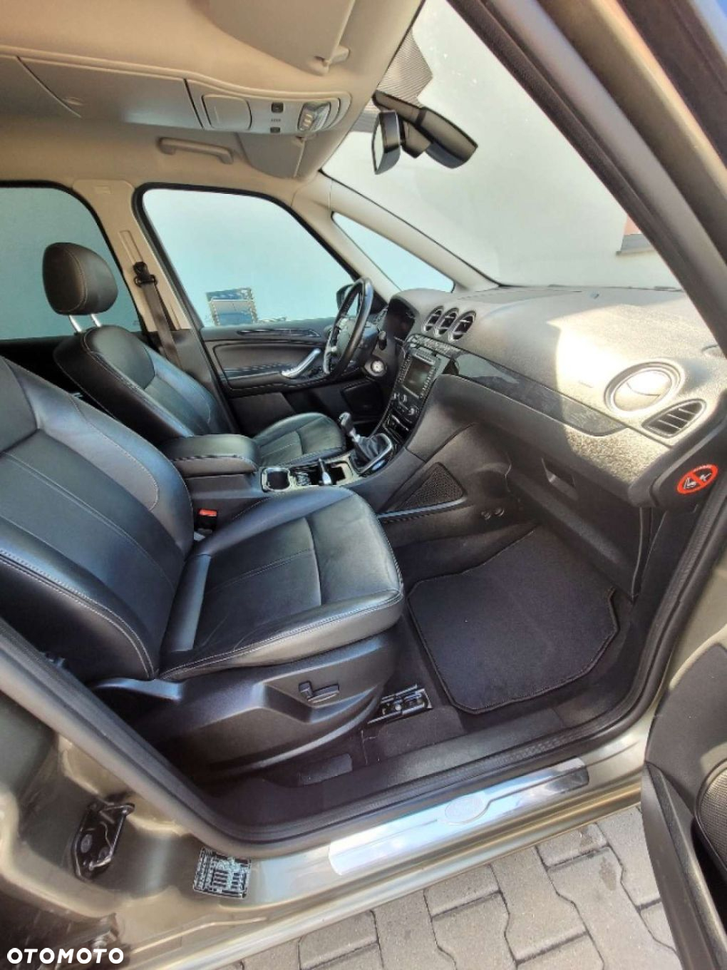 Ford Galaxy - 20