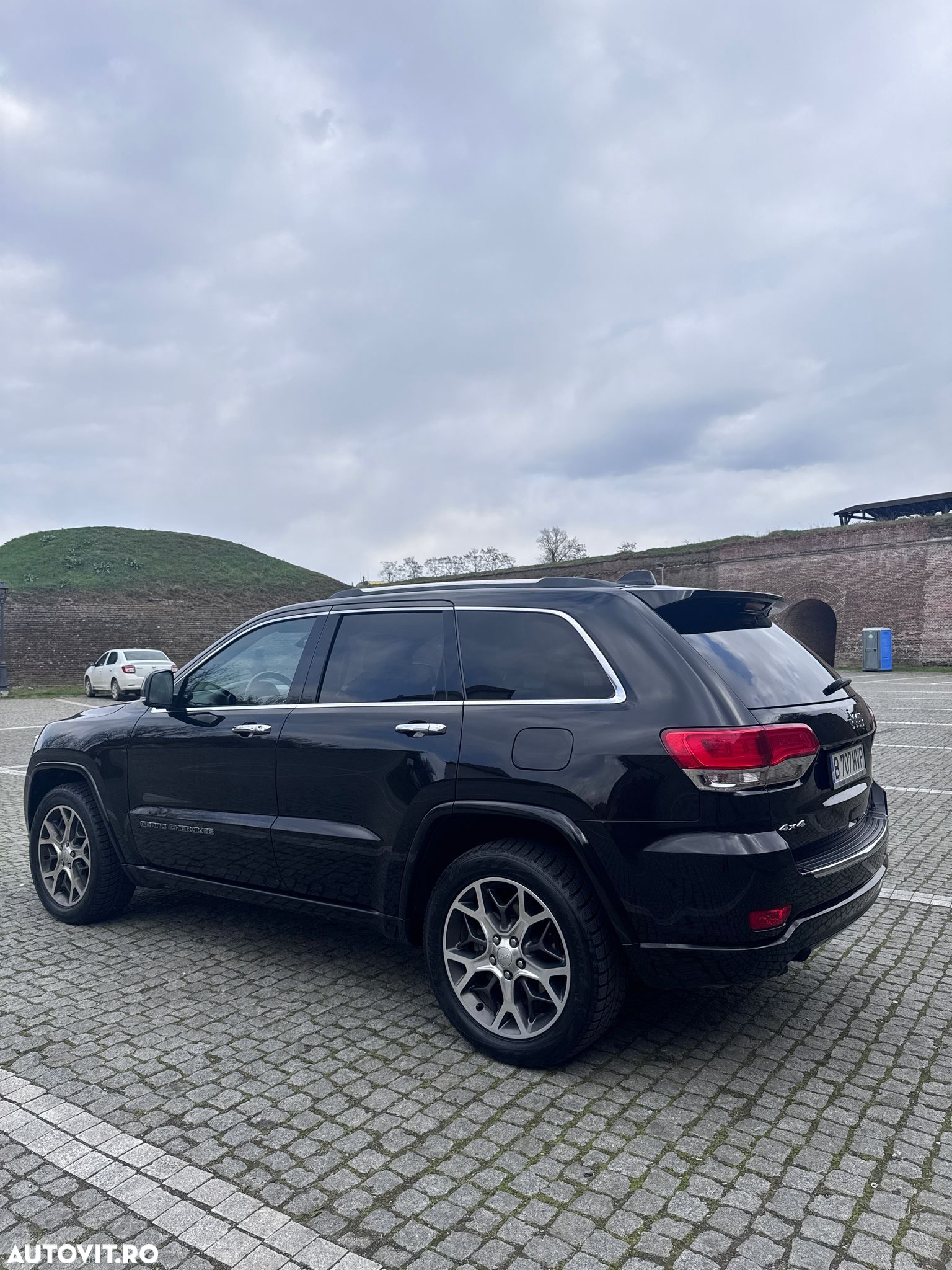 Jeep Grand Cherokee 3.0 TD AT Overland - 13