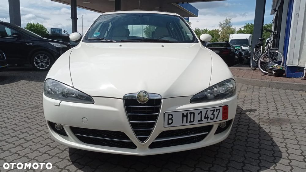 Alfa Romeo 147 1.6 Twin Spark AMICA - 24