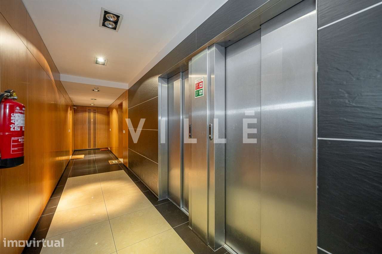 Apartamento T1 para Arrendamento com L. garagem, em Aradas - Grande imagem: 4/46
