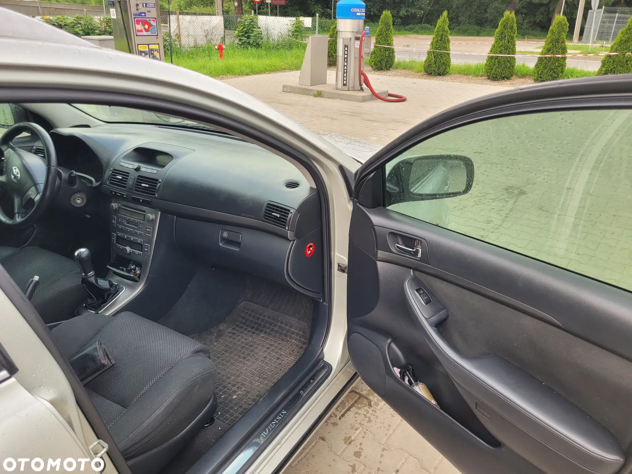 Toyota Avensis - 13