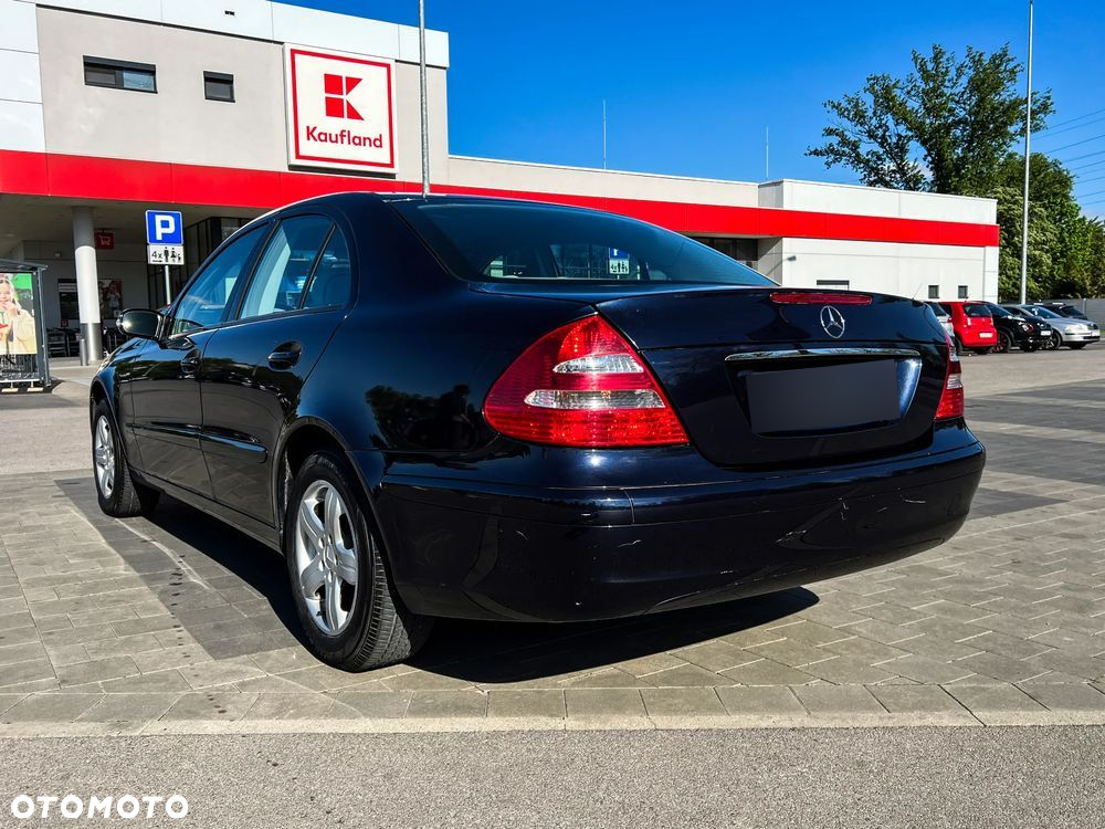 Mercedes-Benz Klasa E 200 Kompressor T Classic - 2