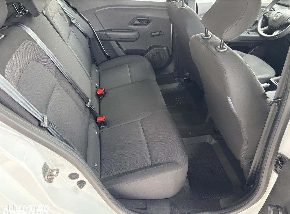 Dacia Logan ECO-G 100 MT6 Expression - 8