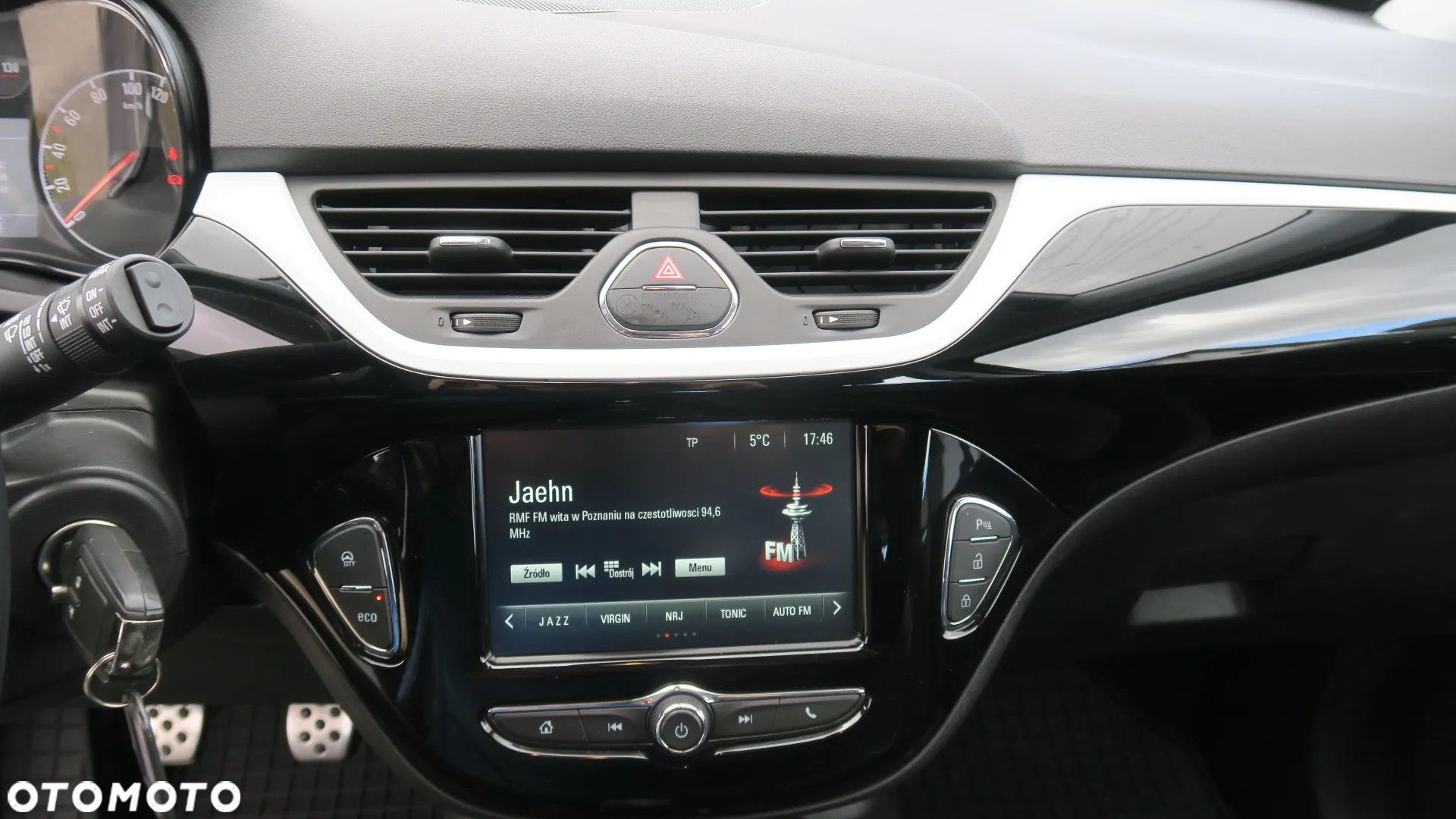 Opel Corsa 1.4 T Cosmo S&S - 19