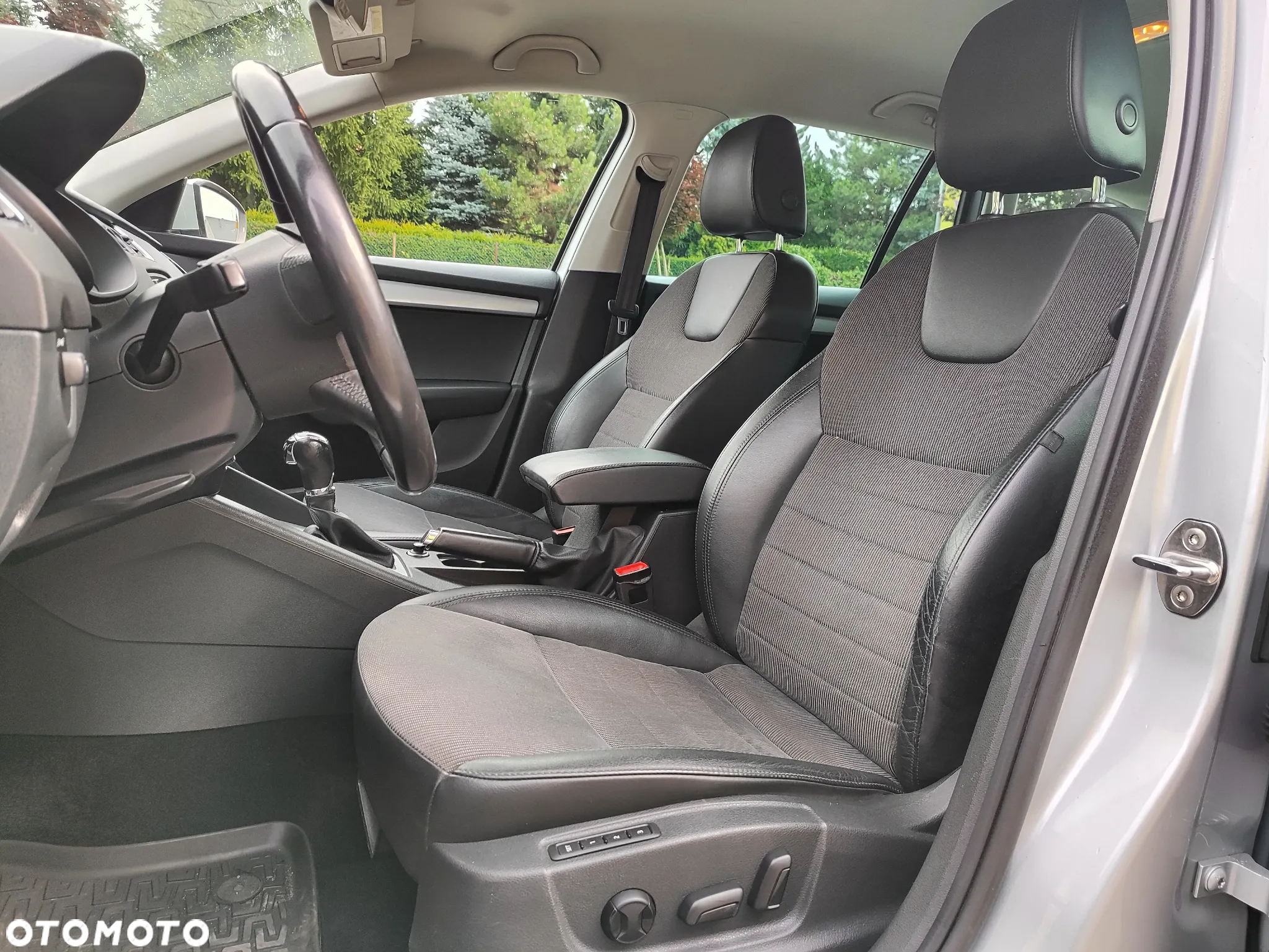 Skoda Octavia 2.0 TDI Ambition DSG - 9