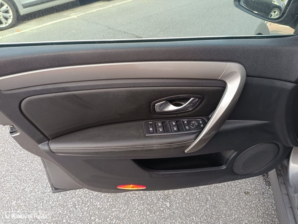 Renault Laguna Break dCi 110 FAP Dynamique - 14