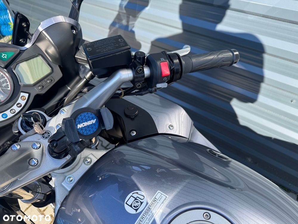 Yamaha FJR - 20