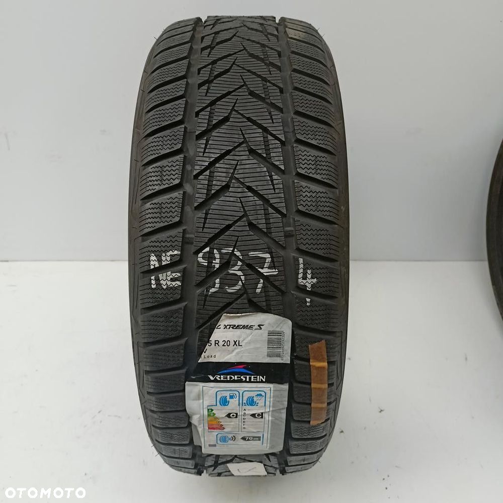 Opona 245/45/20 Vredestein Wintrac Xtreme S (NE9374) - 1