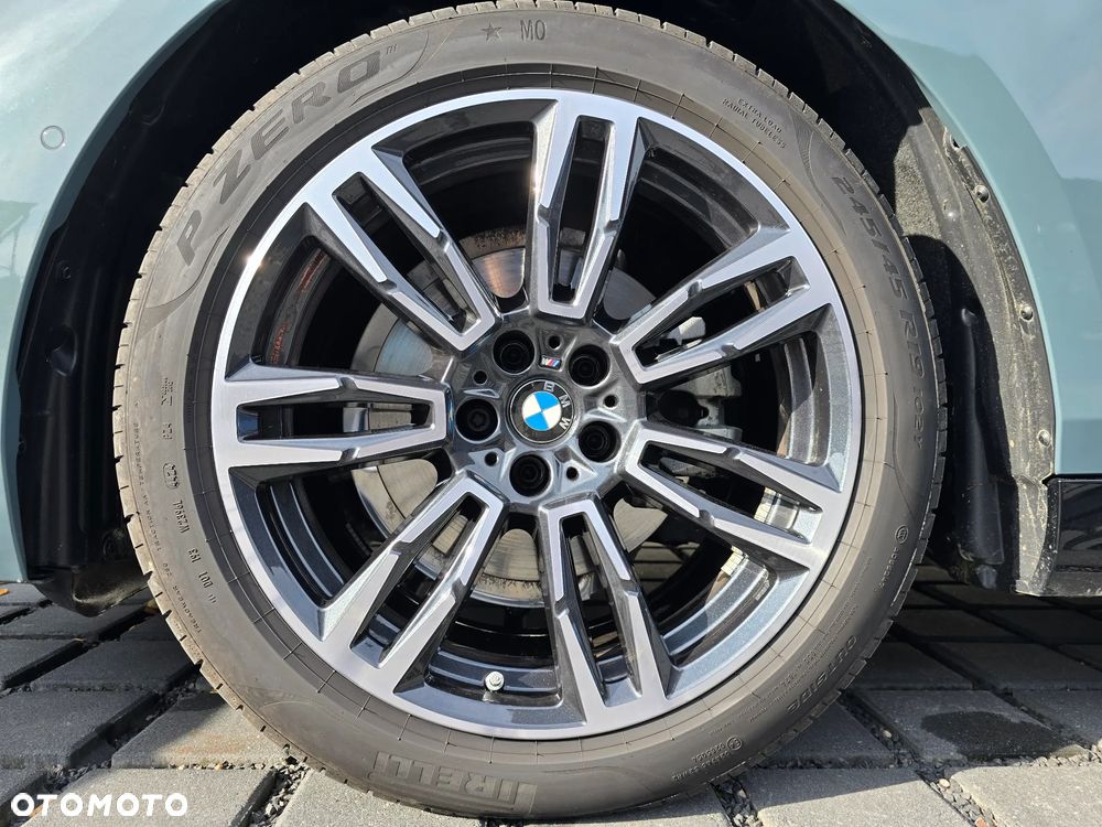 BMW Seria 5 520d xDrive - 16