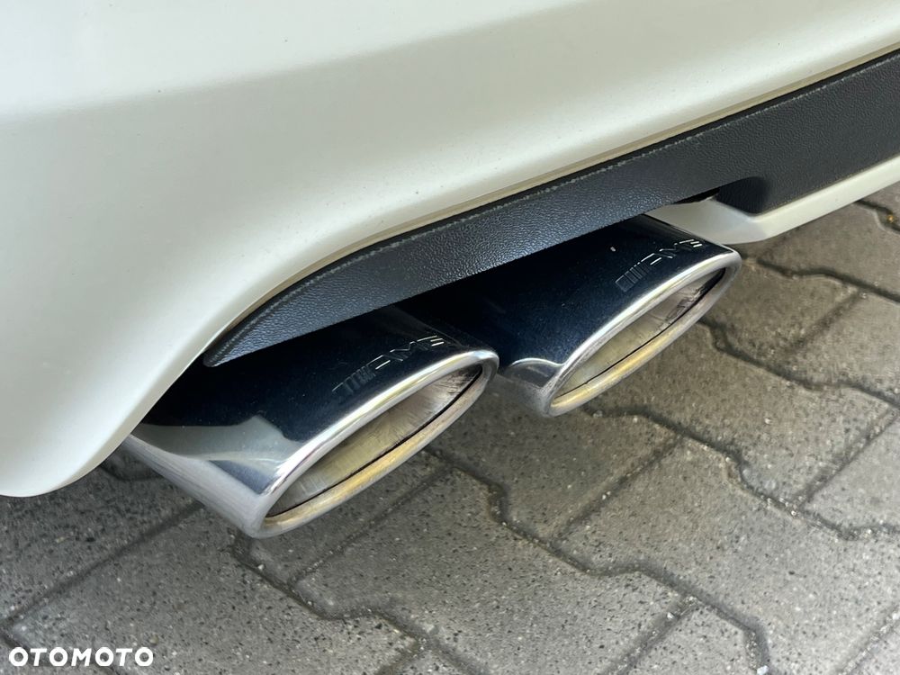 Mercedes-Benz CLS 63 AMG - 36