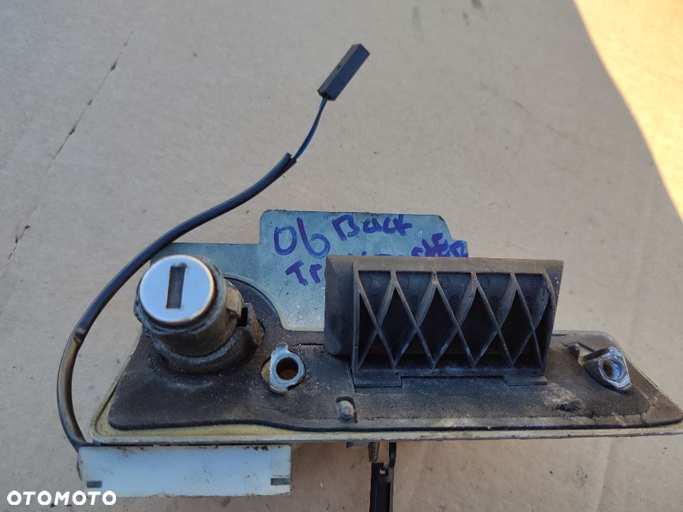 KLAMKA WEWNĘTRZNA DRZWI LEWY TYŁ 7H0827565G VW T5 - 2