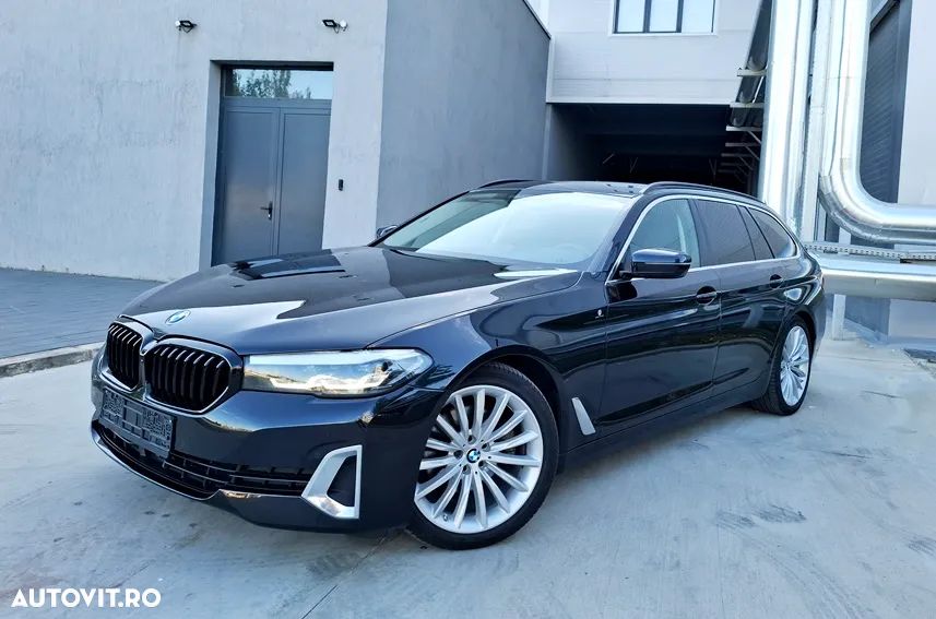 BMW Seria 5 520d xDrive Touring Aut. Luxury Line - 1