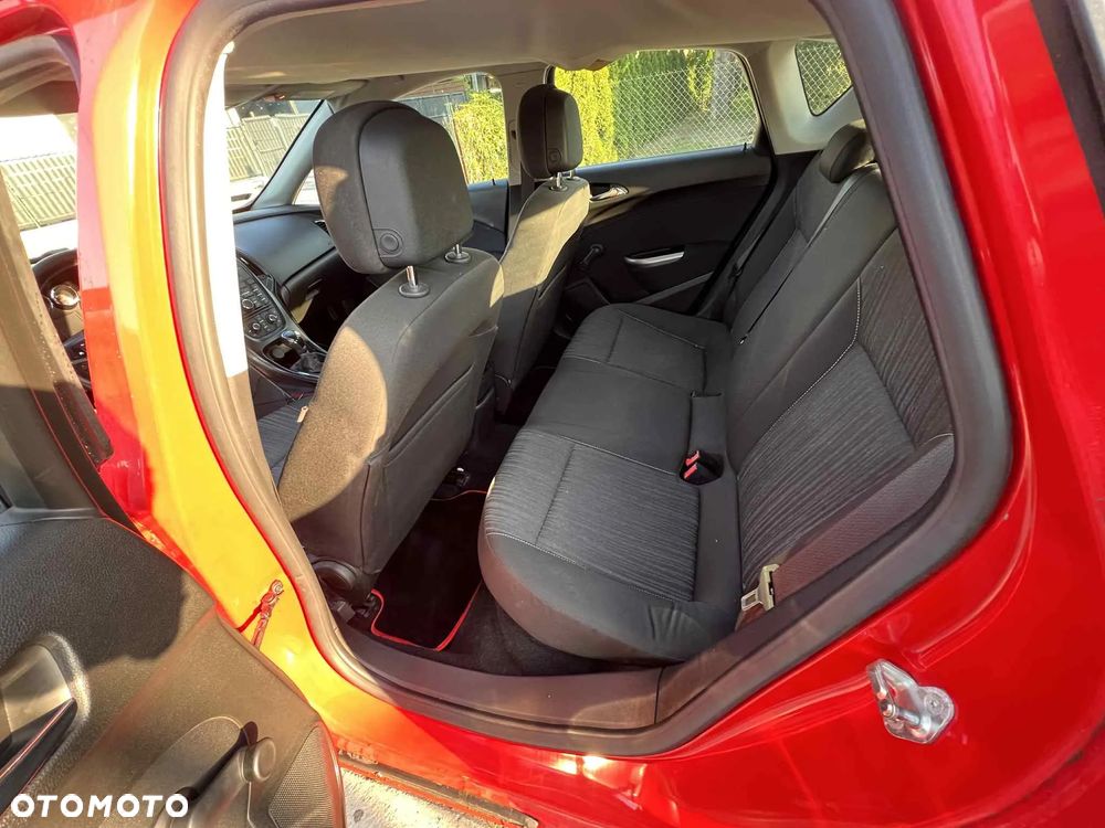 Opel Astra IV 1.4 T Edition 150 - 9