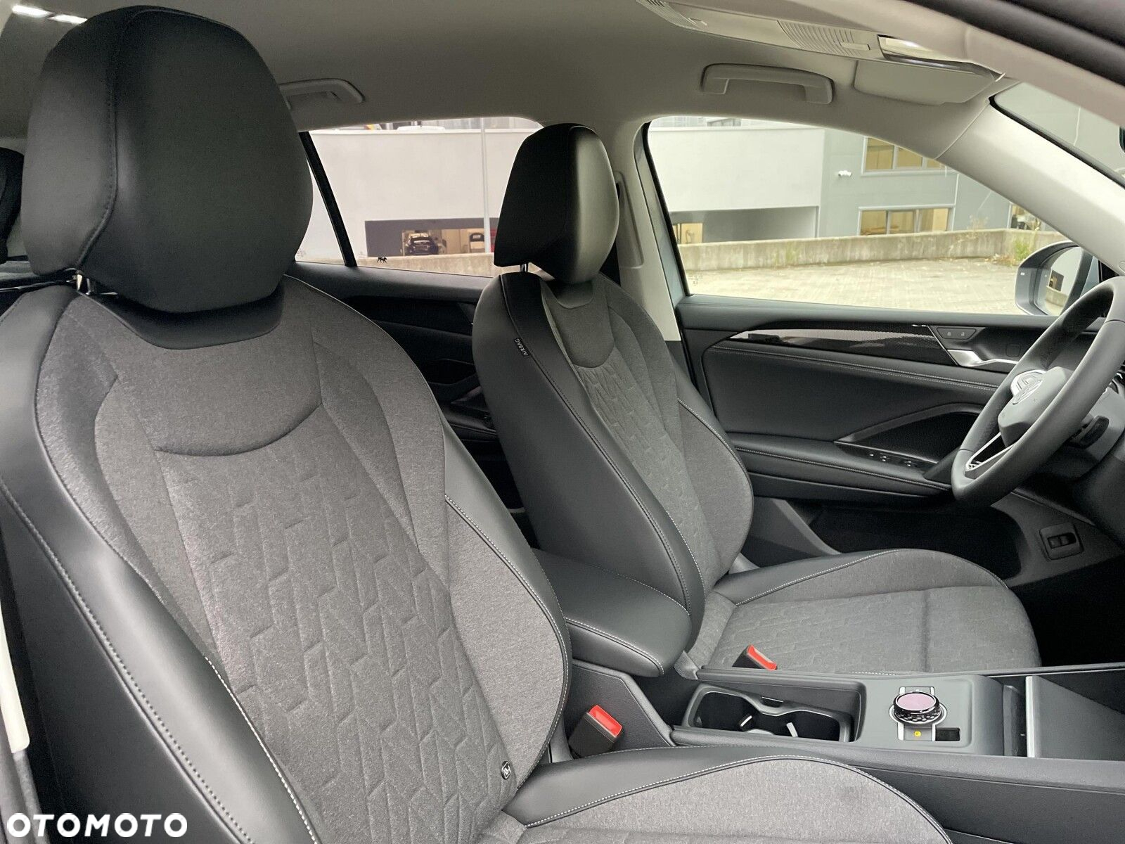 Volkswagen Tiguan - 17