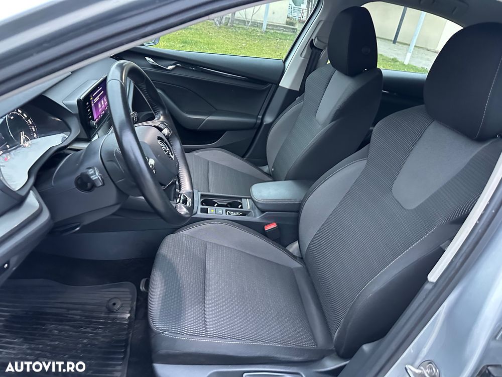 Skoda Octavia 1.5 TSI Ambition - 11