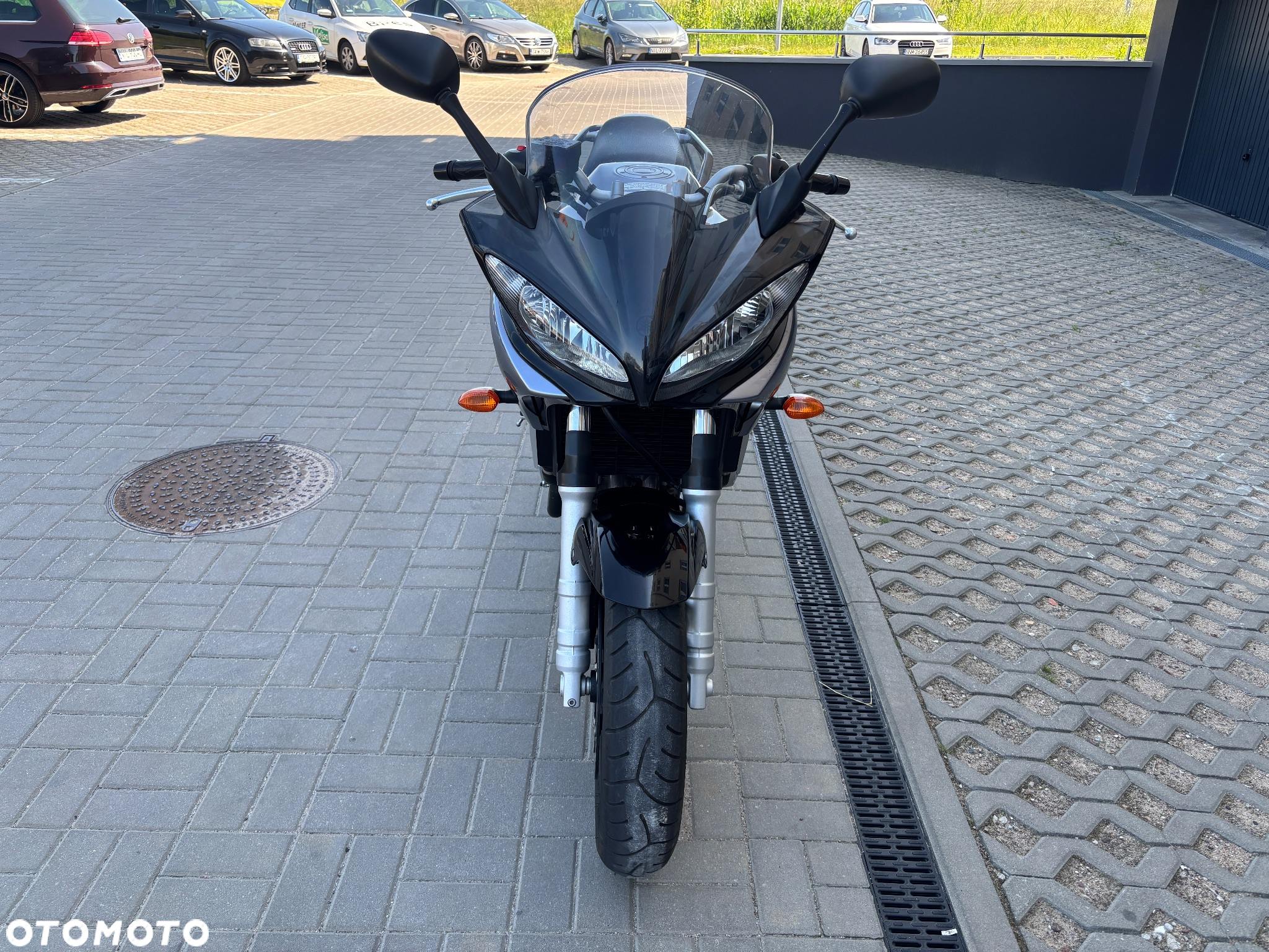 Yamaha FZ6 - 2
