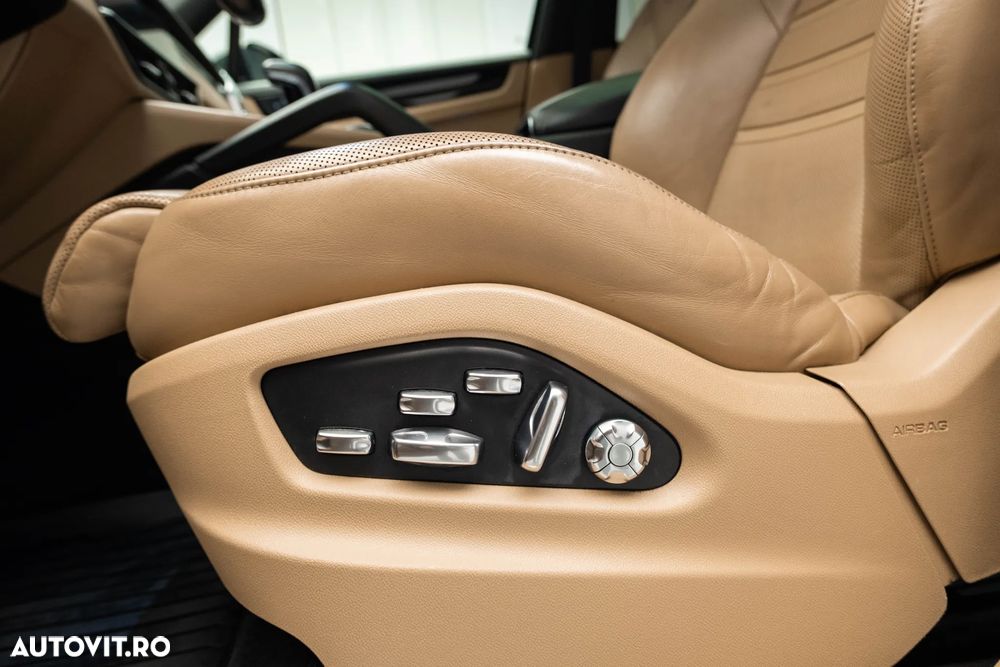 Porsche Cayenne S Tiptronic S - 24