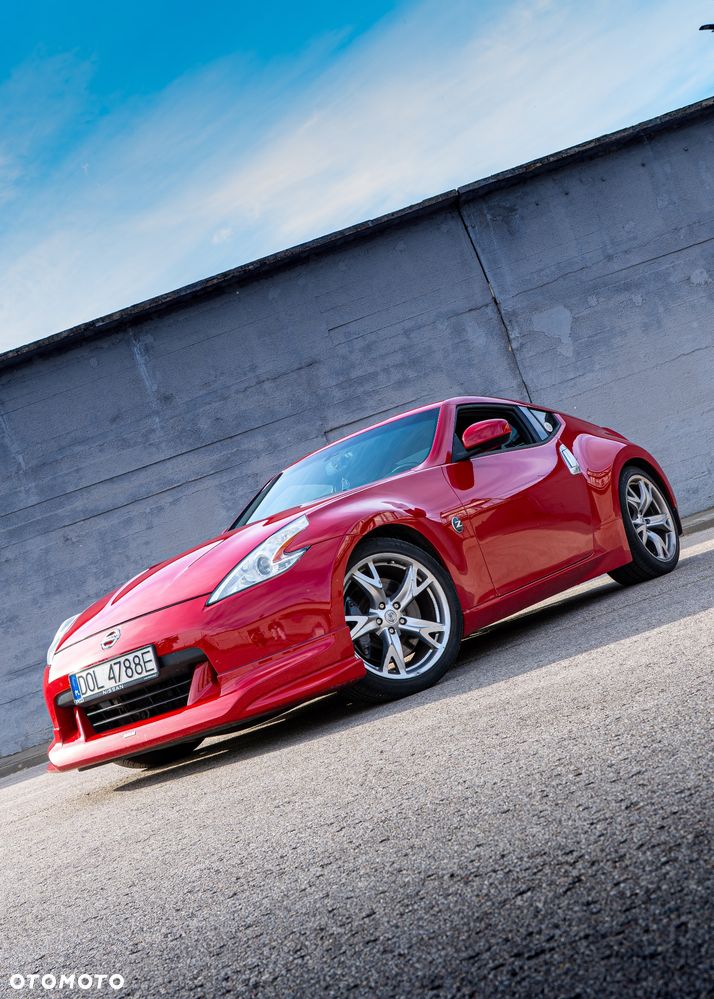 Nissan 370 Z - 1