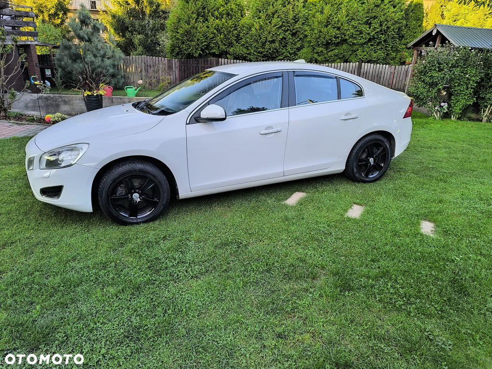 Volvo S60 D3 Summum - 3