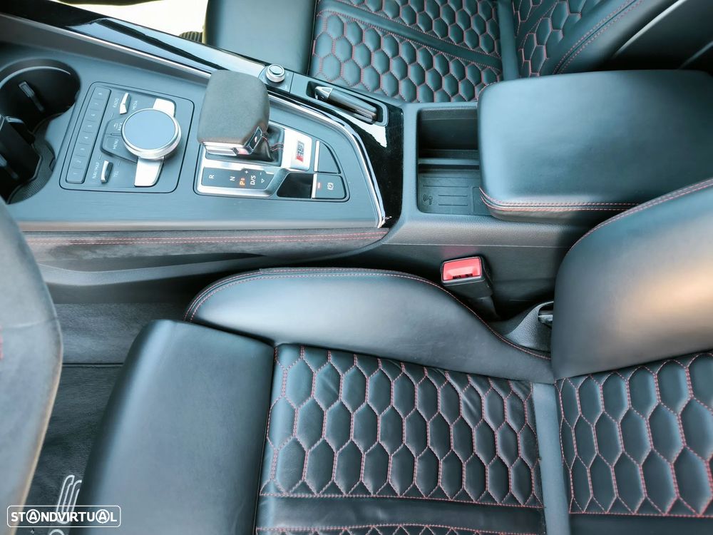 Audi RS4 Avant 2.9 TSI quattro Tiptronic - 23