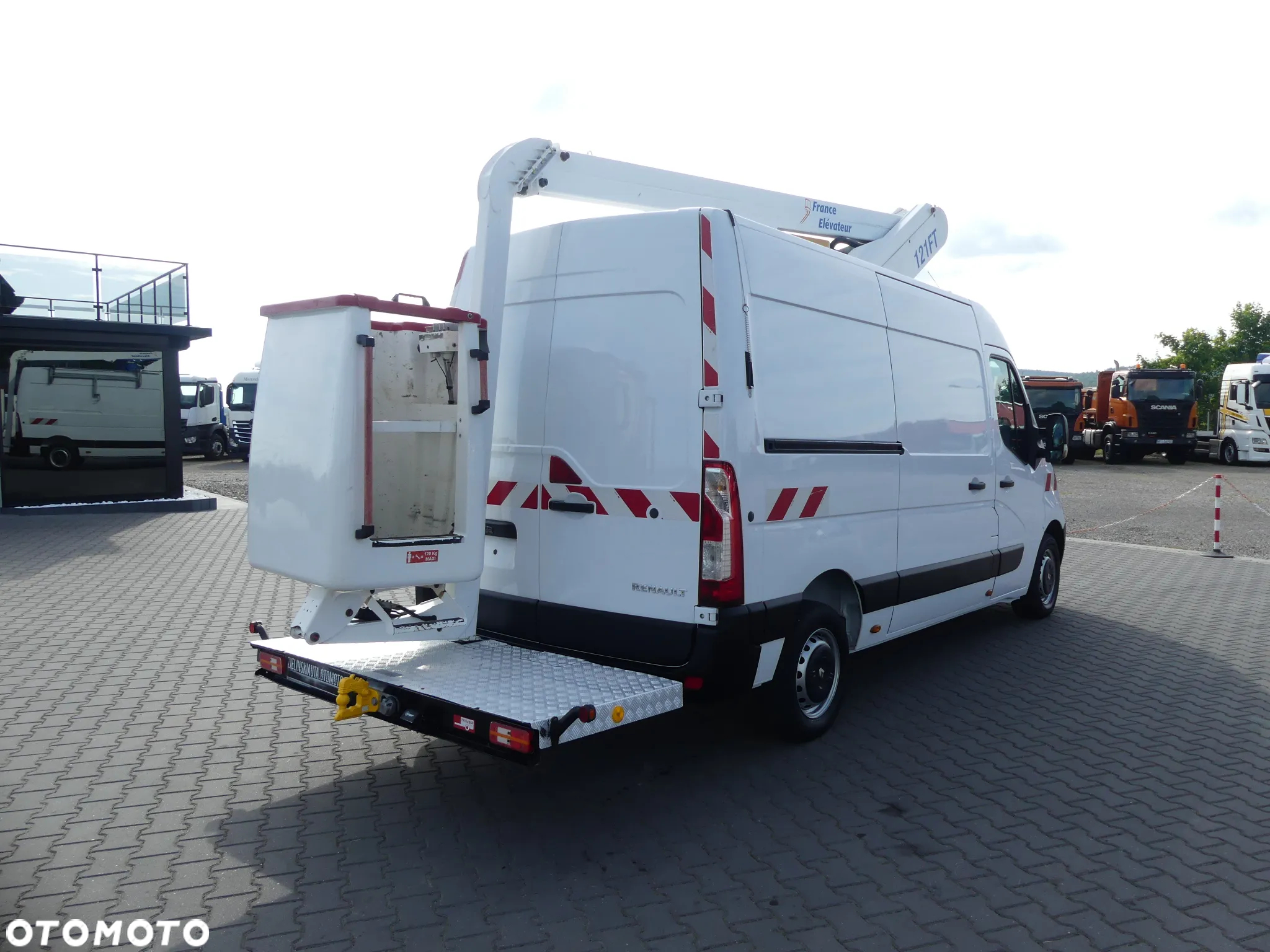 Renault MASTER / PODNOŚNIK KOSZOWY / ZWYŻKA 12M / - 10
