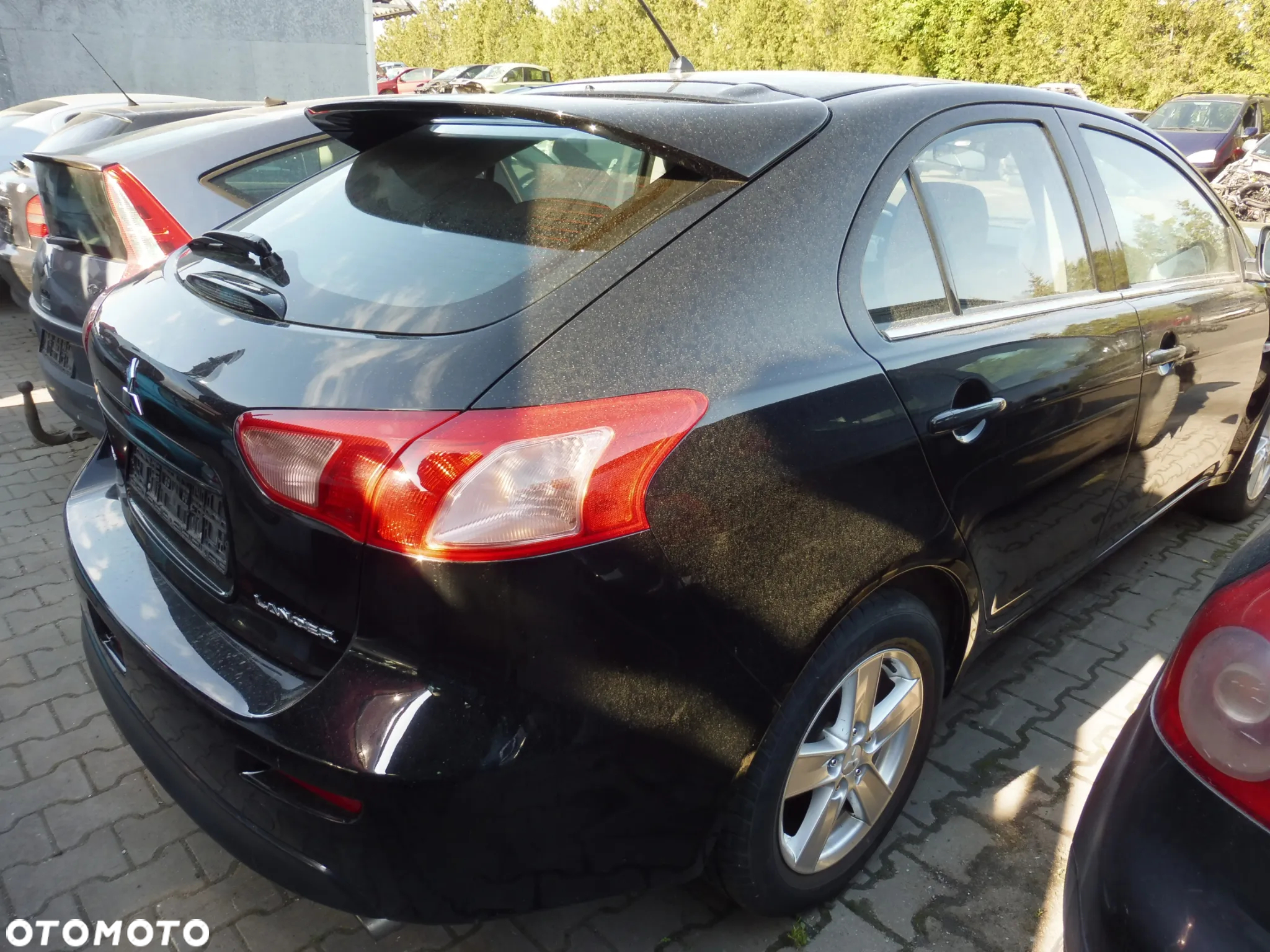 Mitsubishi Lancer VIII 1.8 16V 4B10 Skrzynia F5MBB X42A  Drzwi Zderzak Lampa - 2