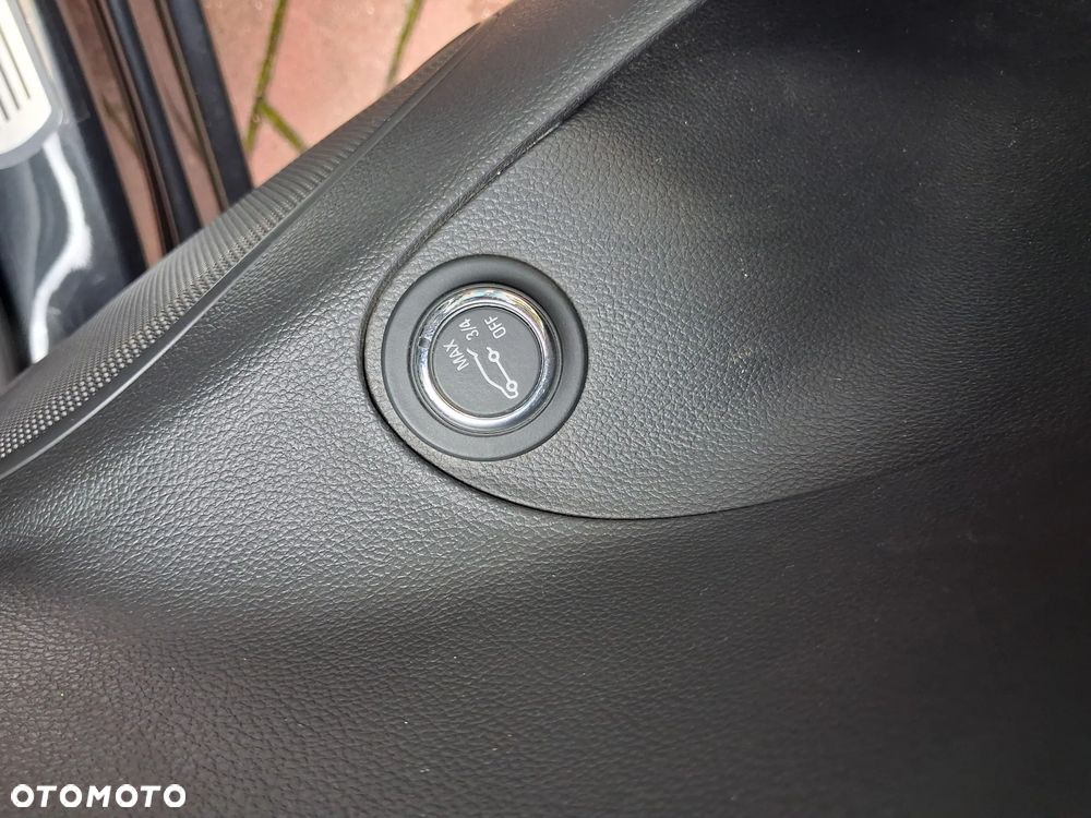 Opel Astra 1.4 Turbo Start/Stop Dynamic - 33