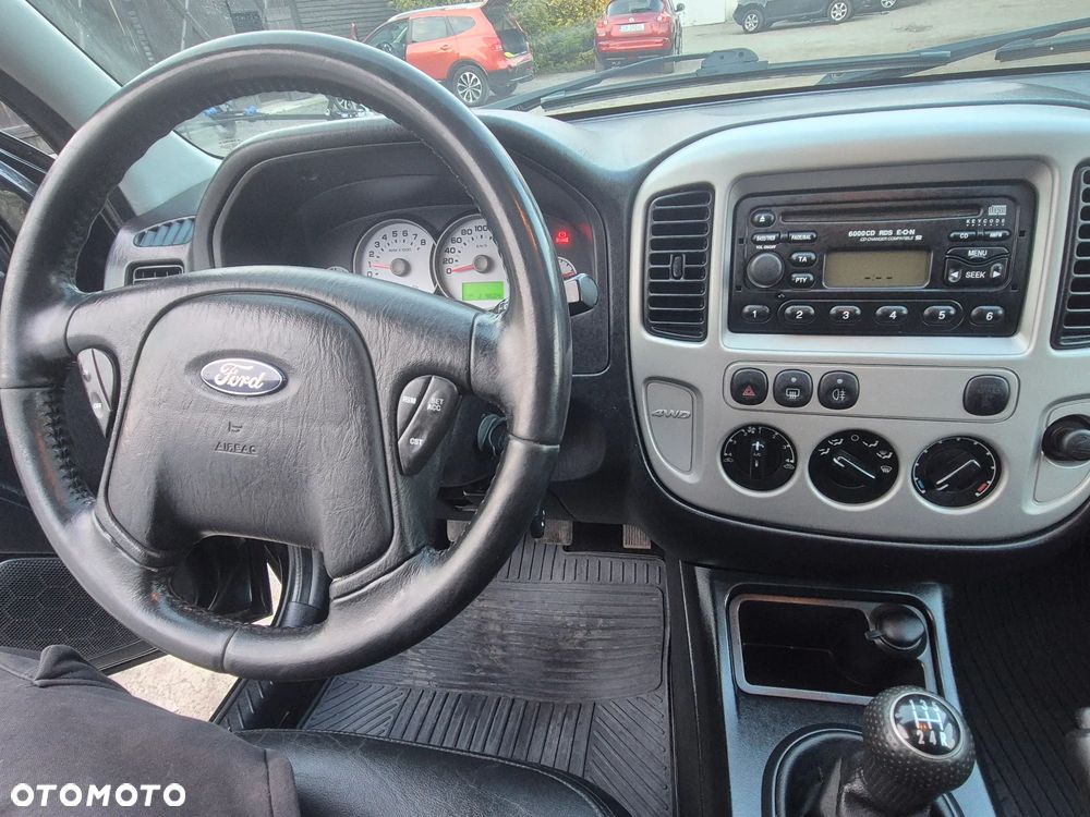 Ford Maverick 2.3 - 9