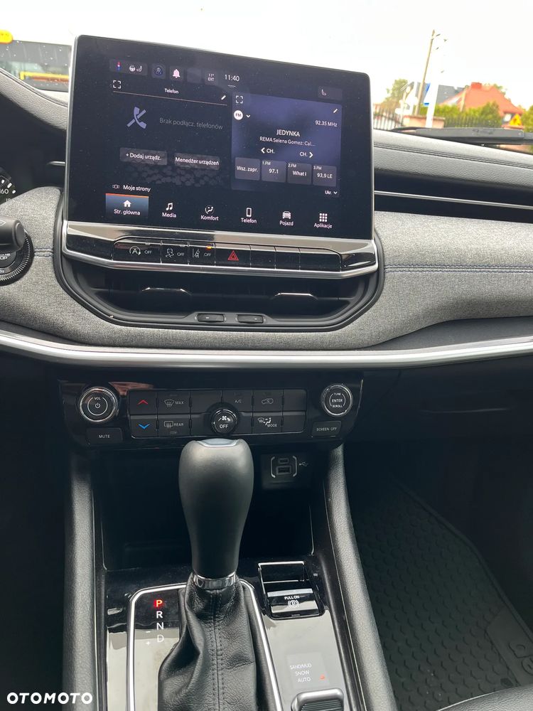 Jeep Compass - 26