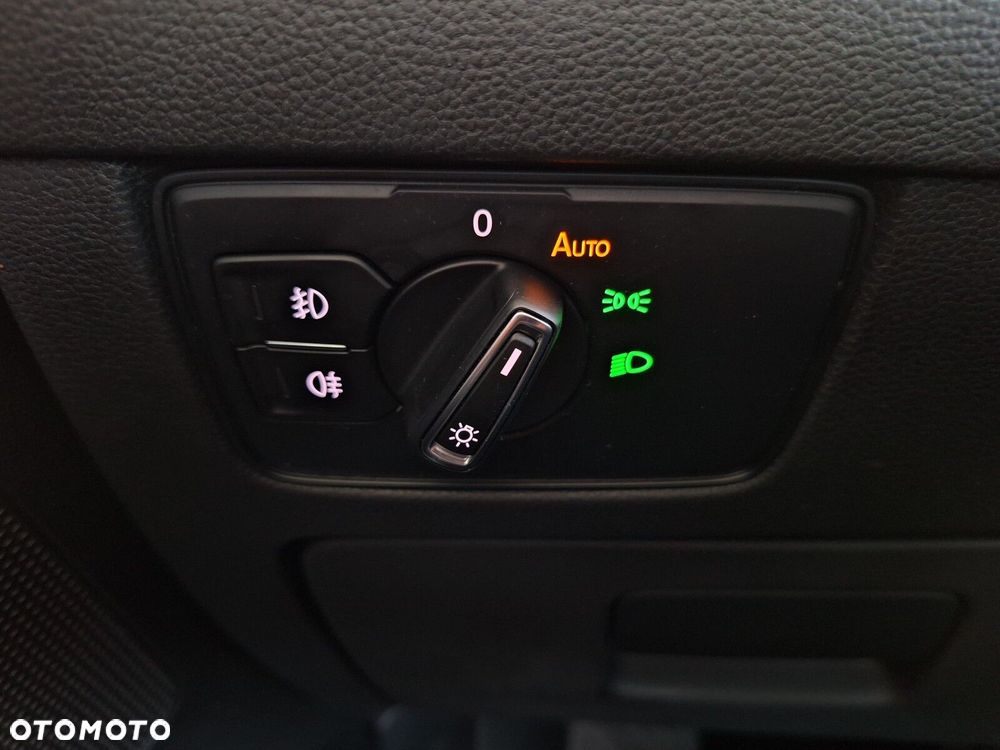 Volkswagen Passat Variant 2.0 TDI EVO Business DSG - 35