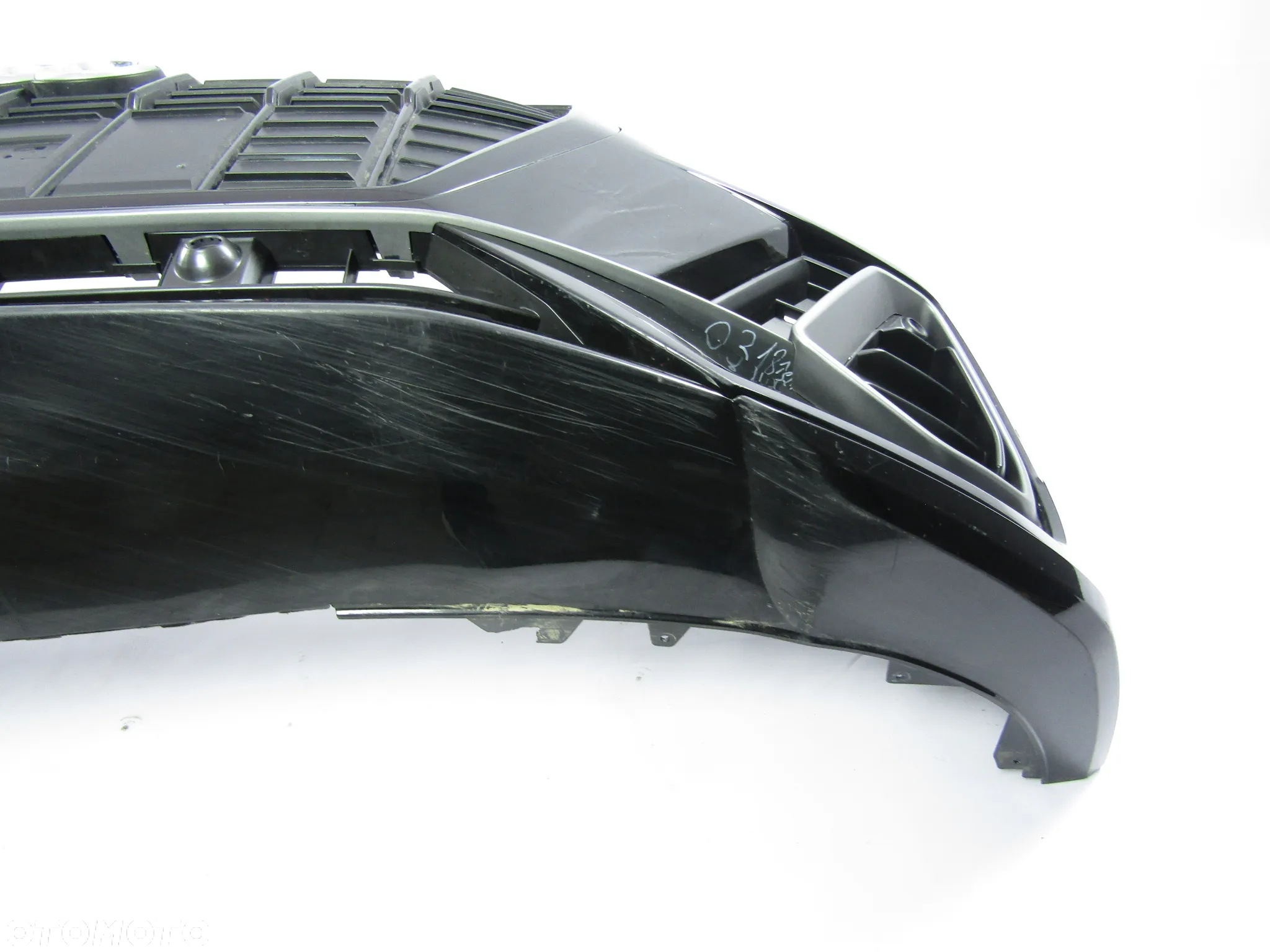 Zderzak przedni Audi Q3 18 - 23 Pdc-4 Lakier LY9T - 13