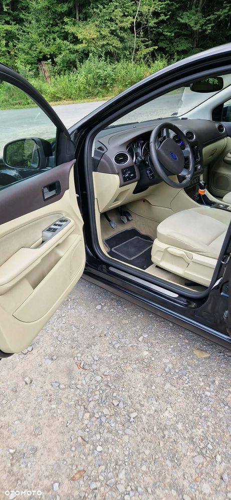 Ford Focus 2.0 Ghia - 2