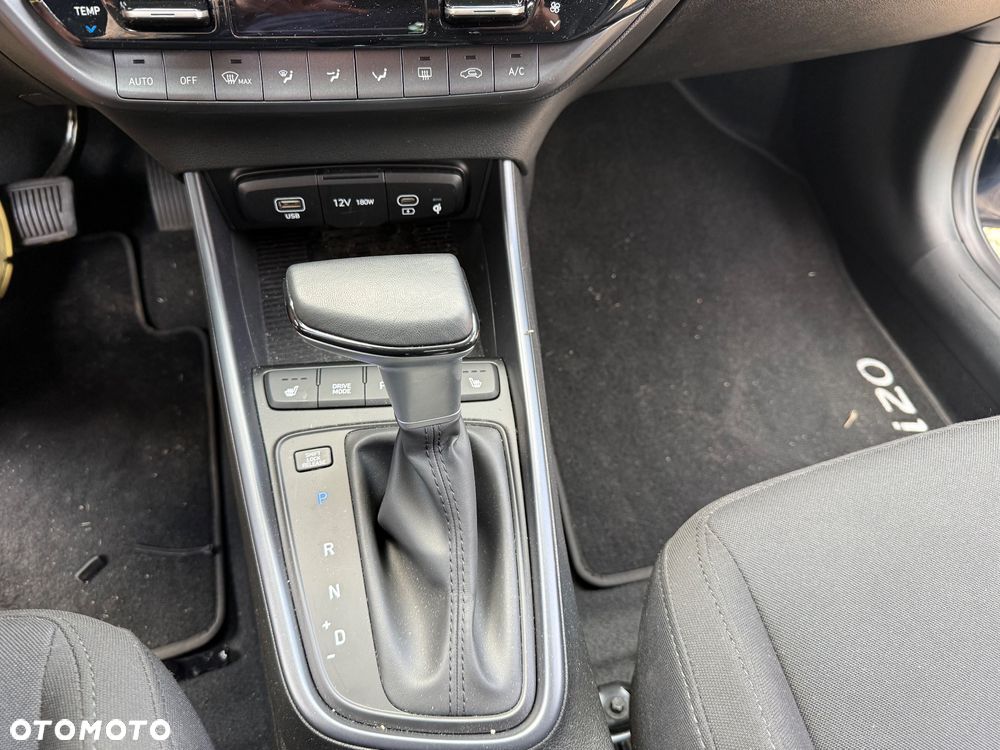Hyundai i20 - 26