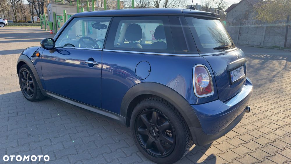 MINI ONE - 10