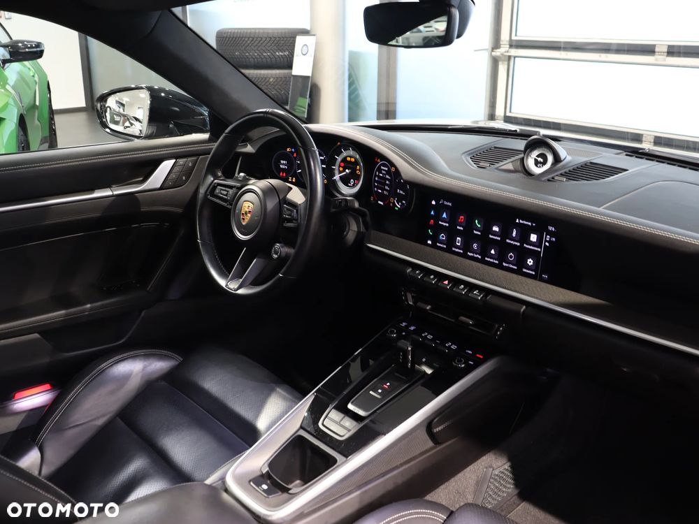 Porsche 911 Carrera Turbo S - 18