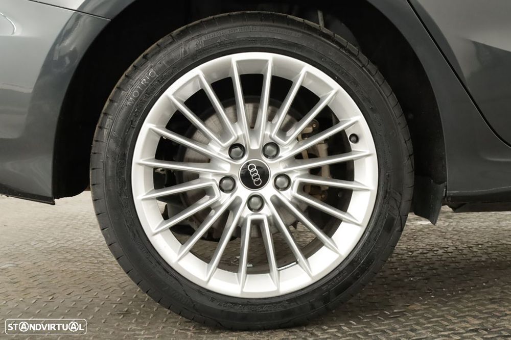 Audi A3 Sportback 40 TFSIe Advanced - 5
