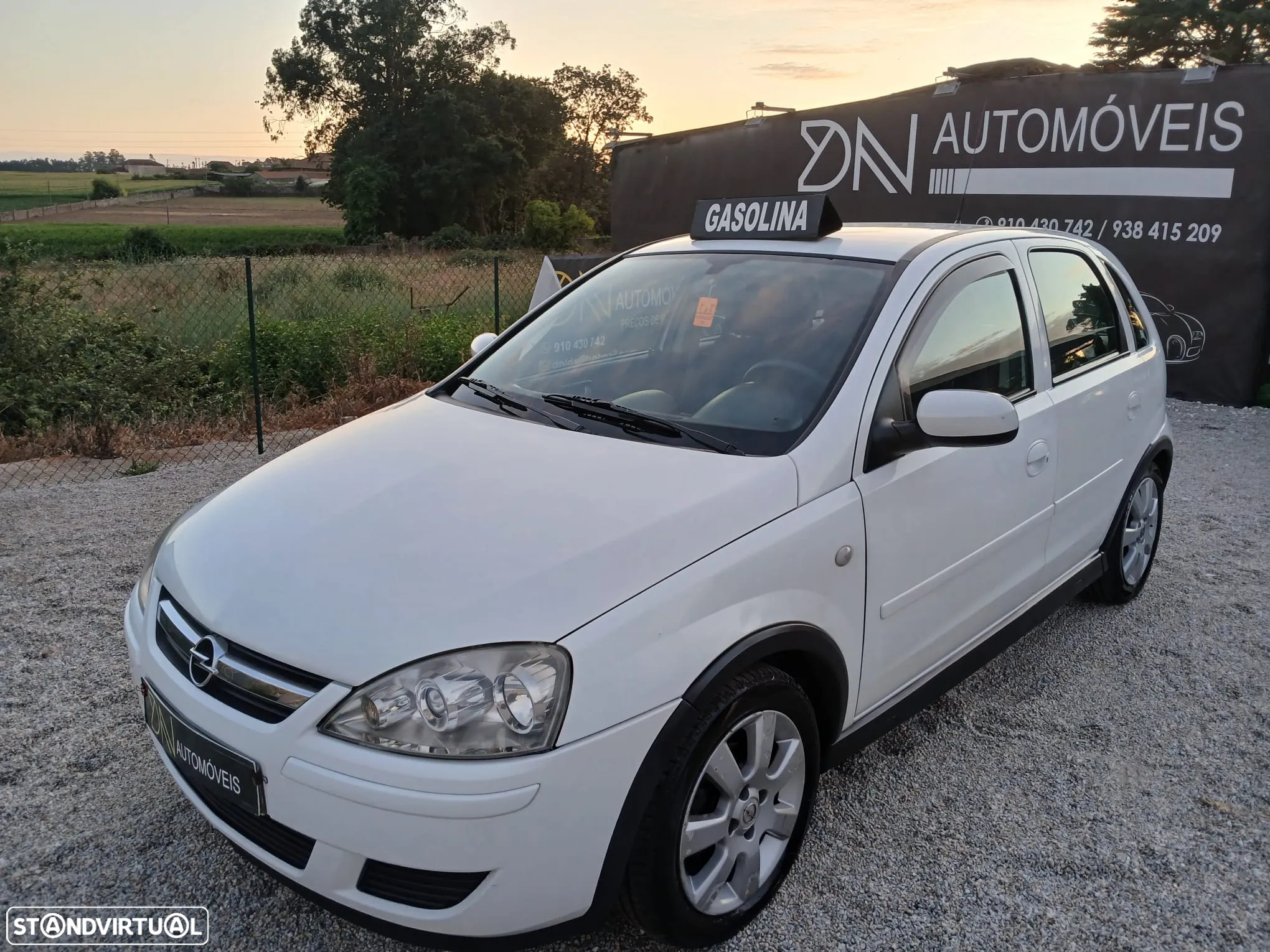 Opel Corsa 1.2 16V Cosmo - 10