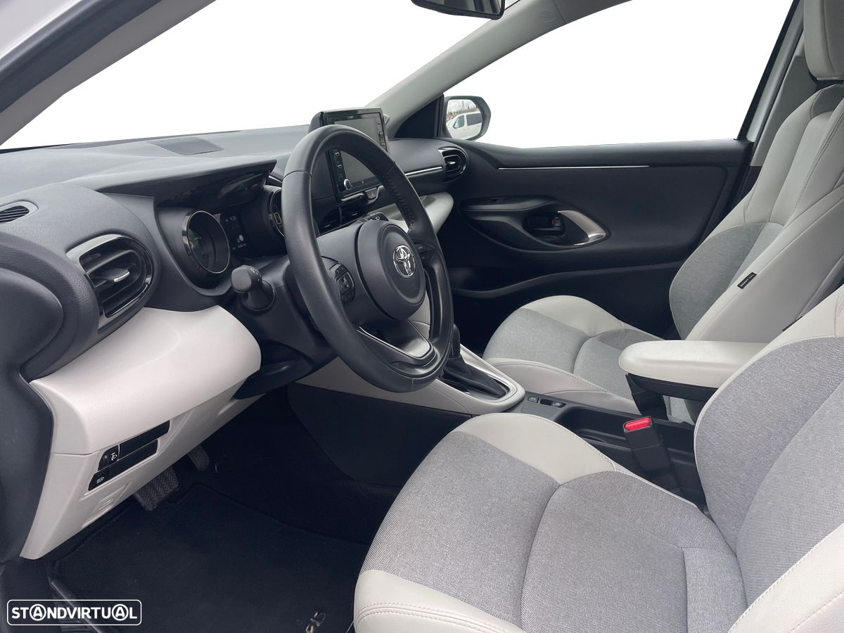 Toyota Yaris 1.5 HDF Luxury - 12