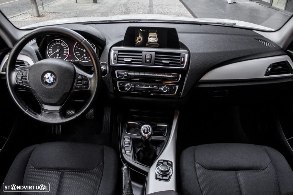 BMW 116 d Line Luxury - 40