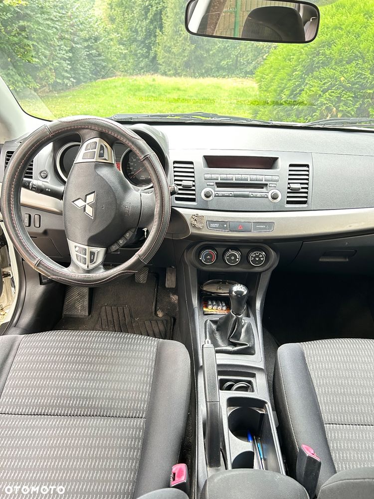 Mitsubishi Lancer 2.0 ES - 8