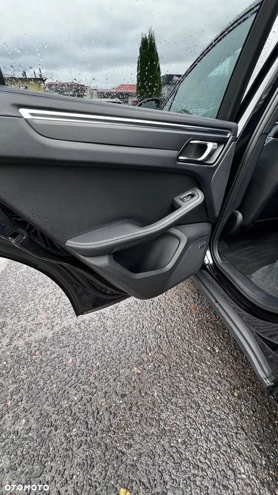 Porsche Macan T - 18